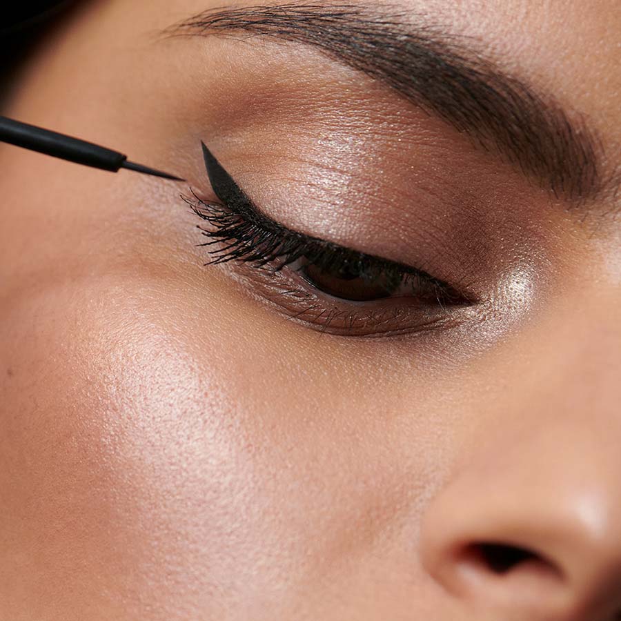 Liquid Eyeliner – Bild 2