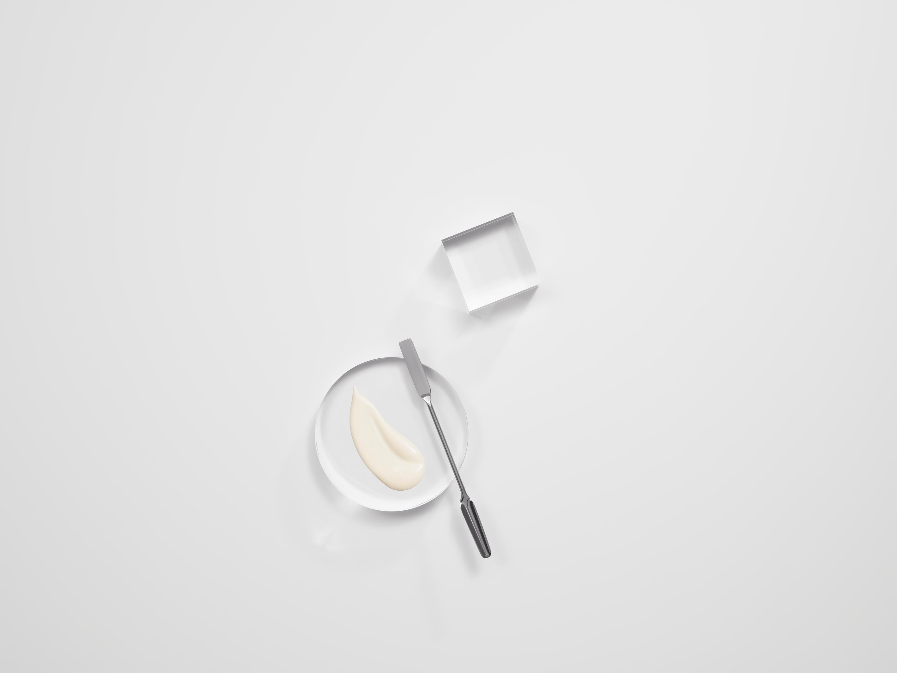 Sonnenpflege - Empfindliche Haut Ultra Fluid INVISIBLE SPF 50 – Bild 11